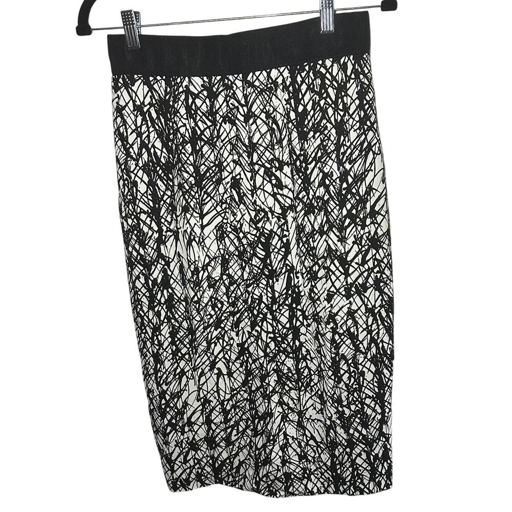 Milly of New York Women's Black White Abstract Knee Length Pencil Skirt‎ Size 4
